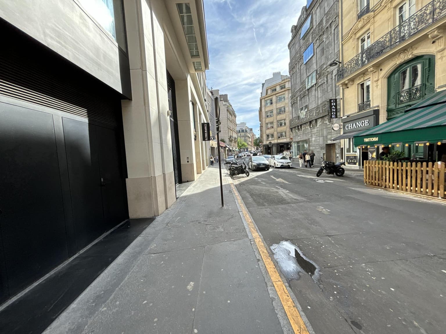 Photo de 91 AVENUE DES CHAMPS ELYSEES