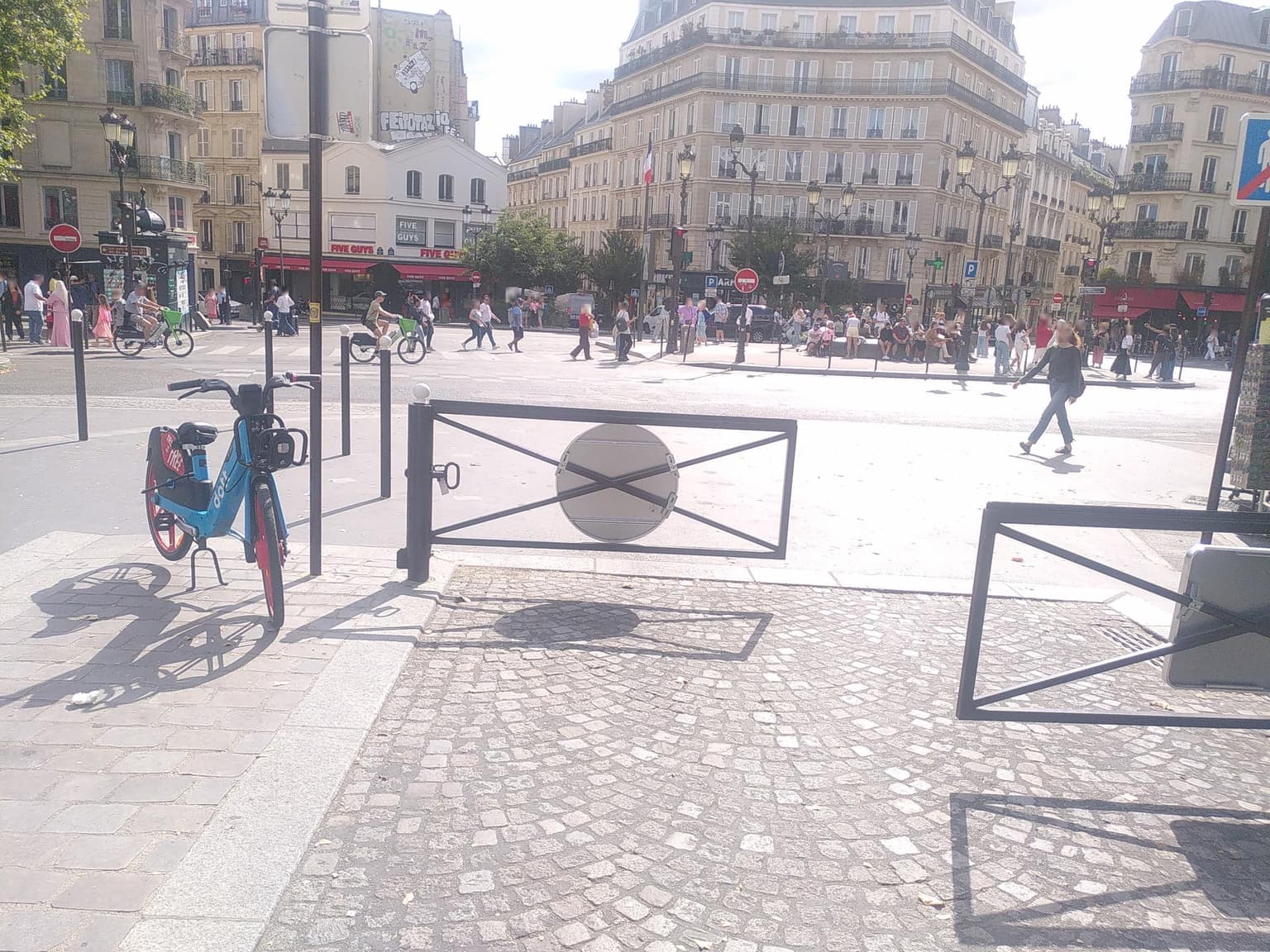 Photo de 82 BOULEVARD DE CLICHY