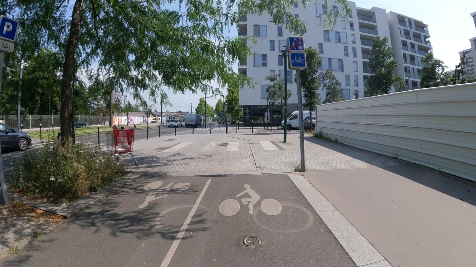 Photo de Centre Ville d'Epinay-sur-Seine - emprise APUR 930379456