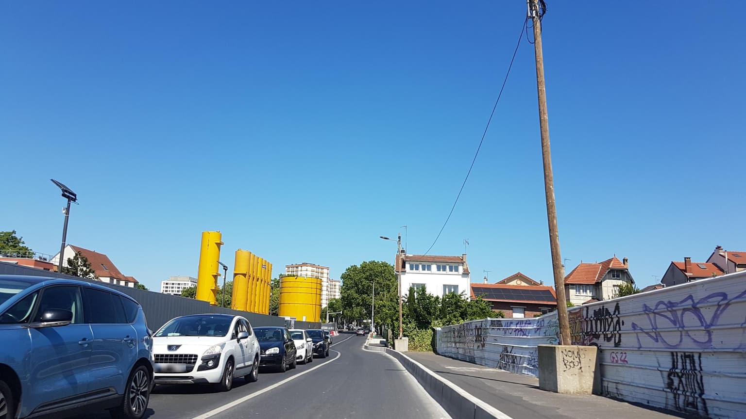 Photo de 8 AVENU F ET I JOLIOT CURIE